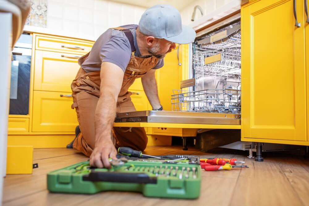 Opravár umývačiek riadu Bratislava HomeServis