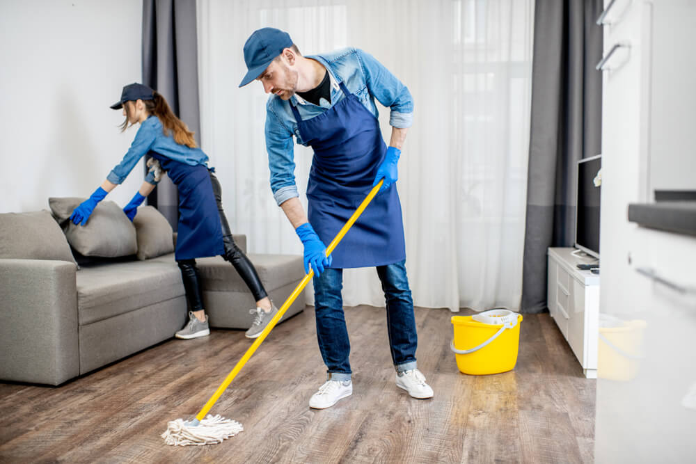 Upratovanie víkendy Bratislava HomeServis